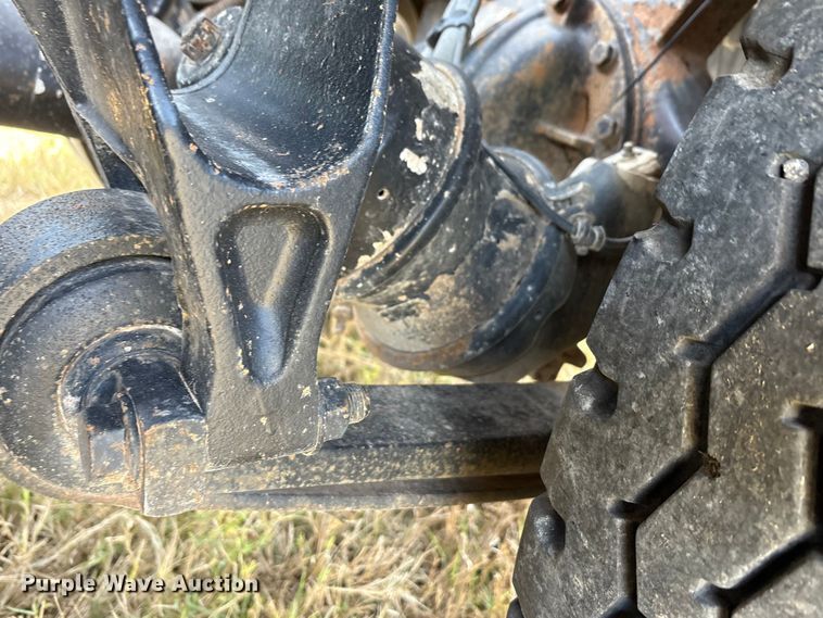 image for item EA7802 2009 International LF627 semi truck