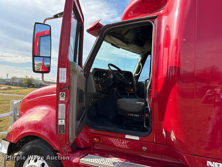 image for item EA7802 2009 International LF627 semi truck