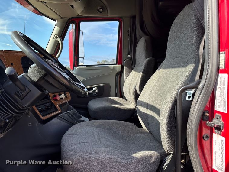 image for item EA7802 2009 International LF627 semi truck