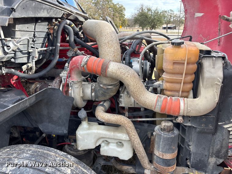 image for item EA7802 2009 International LF627 semi truck