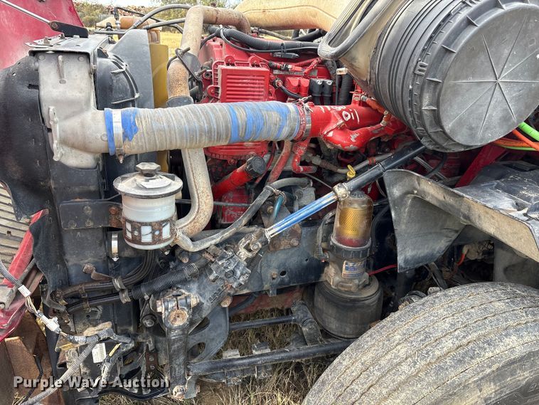 image for item EA7802 2009 International LF627 semi truck