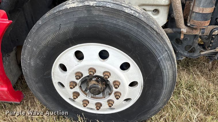 image for item EA7802 2009 International LF627 semi truck