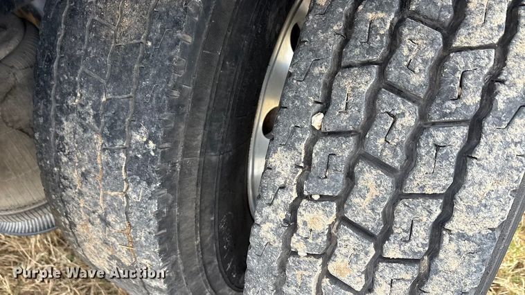 image for item EA7802 2009 International LF627 semi truck