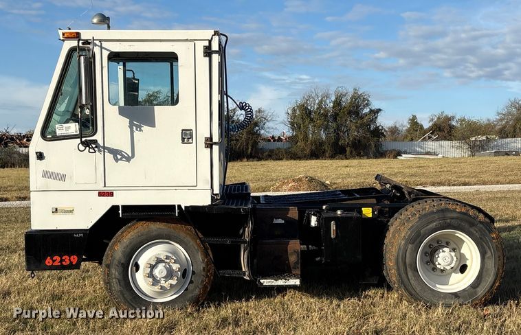 image for item EA7803 1997 Ottawa 30 yard truck