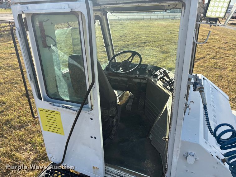 image for item EA7803 1997 Ottawa 30 yard truck