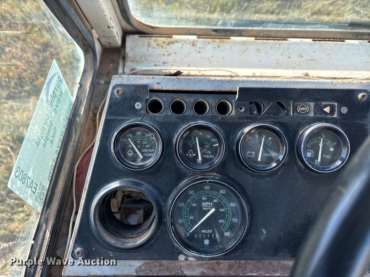 image for item EA7803 1997 Ottawa 30 yard truck