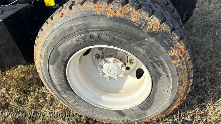 image for item EA7803 1997 Ottawa 30 yard truck