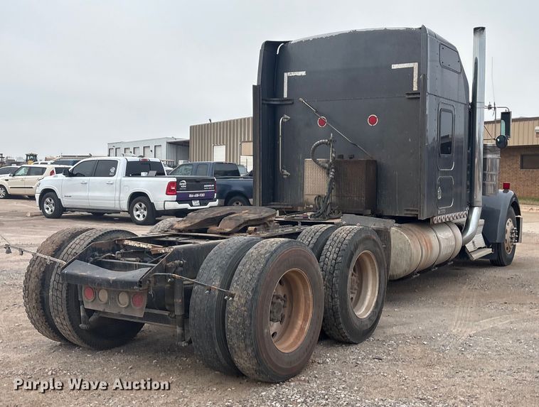 image for item EA7855 2005 Kenworth W900 semi truck