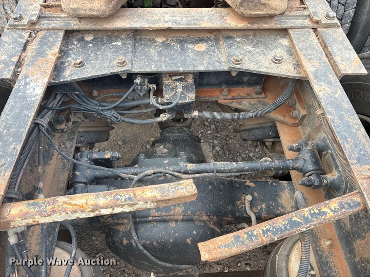 image for item EA7855 2005 Kenworth W900 semi truck