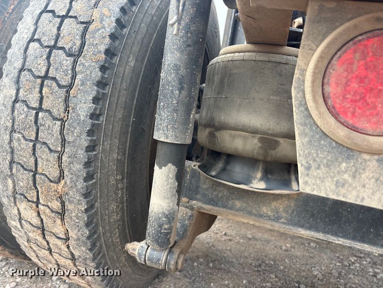 image for item EA7855 2005 Kenworth W900 semi truck