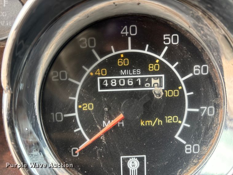 image for item EA7855 2005 Kenworth W900 semi truck