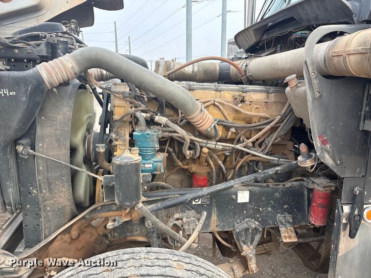 image for item EA7855 2005 Kenworth W900 semi truck