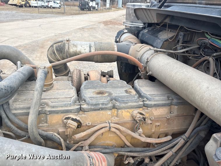 image for item EA7855 2005 Kenworth W900 semi truck