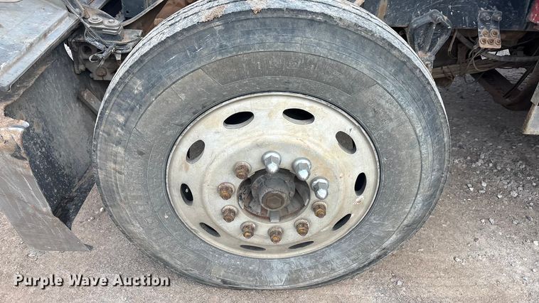 image for item EA7855 2005 Kenworth W900 semi truck