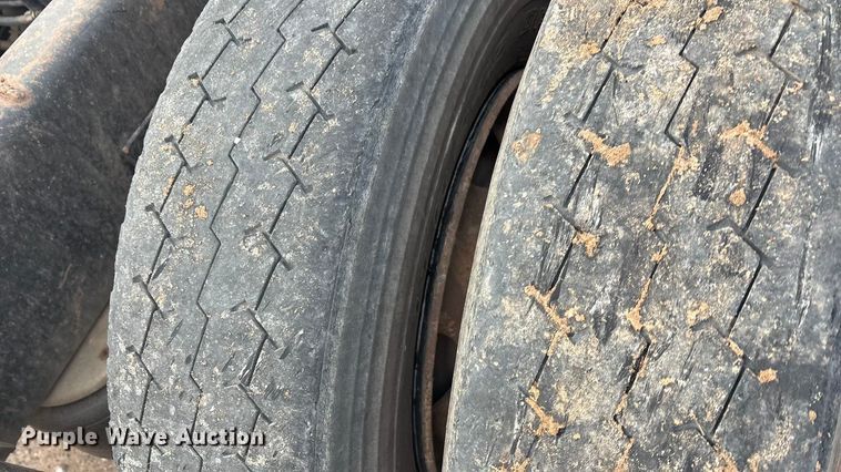 image for item EA7855 2005 Kenworth W900 semi truck