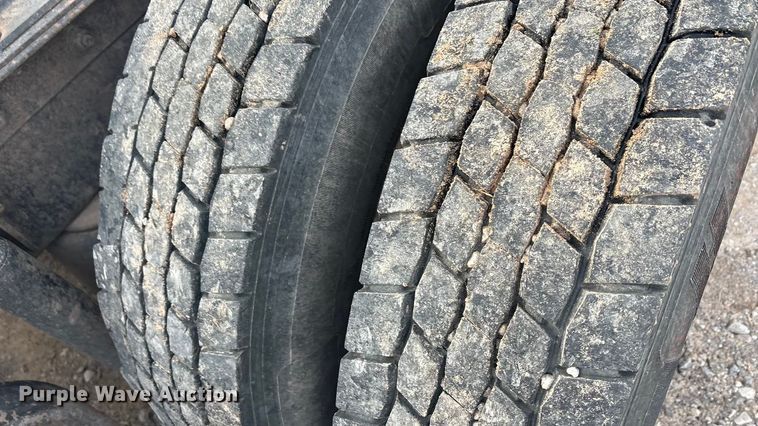 image for item EA7855 2005 Kenworth W900 semi truck