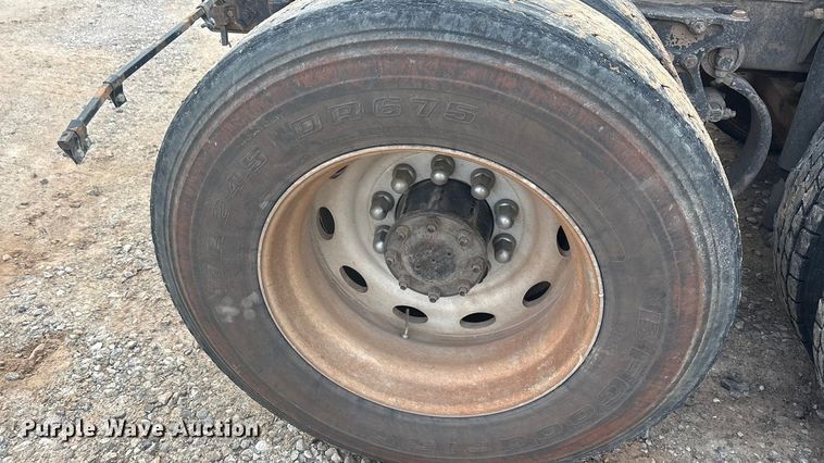 image for item EA7855 2005 Kenworth W900 semi truck