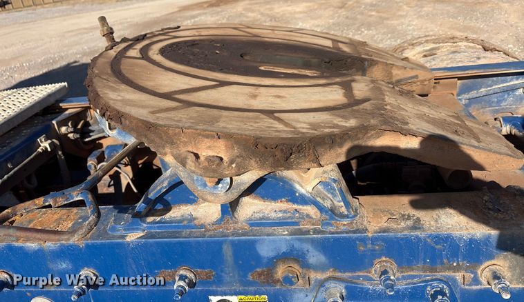 image for item EA7860 2011 Peterbilt 365 semi truck