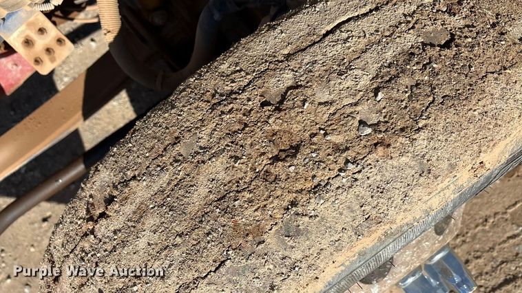 image for item EA7860 2011 Peterbilt 365 semi truck