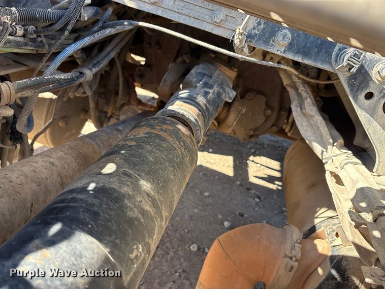 image for item EA7862 2012 Freightliner Cascadia semi truck