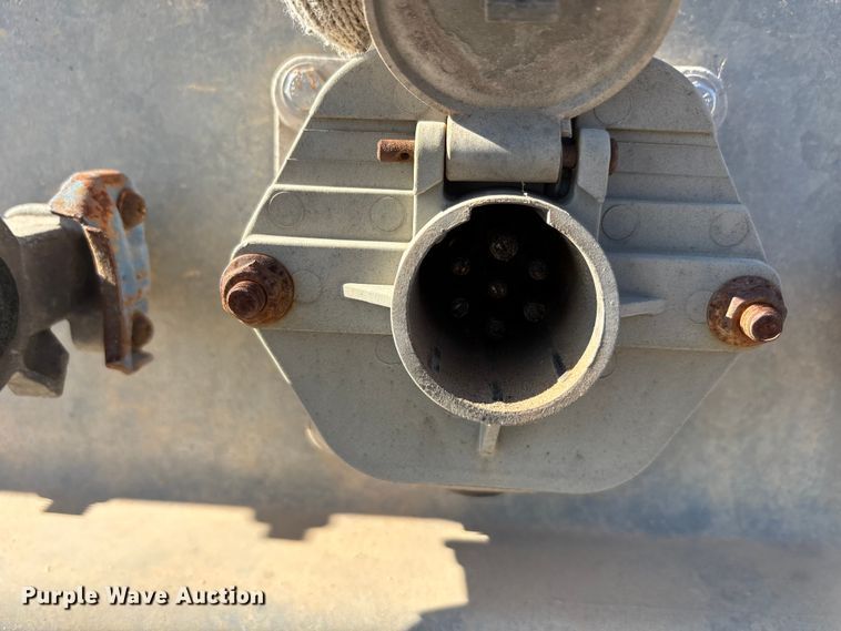 image for item EA7863 2015 Heil Trailer International pneumatic dry bulk trailer