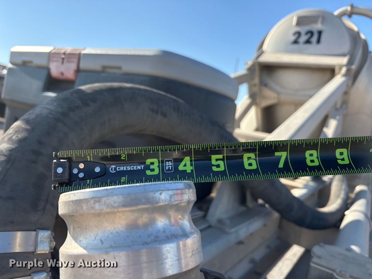 image for item EA7863 2015 Heil Trailer International pneumatic dry bulk trailer