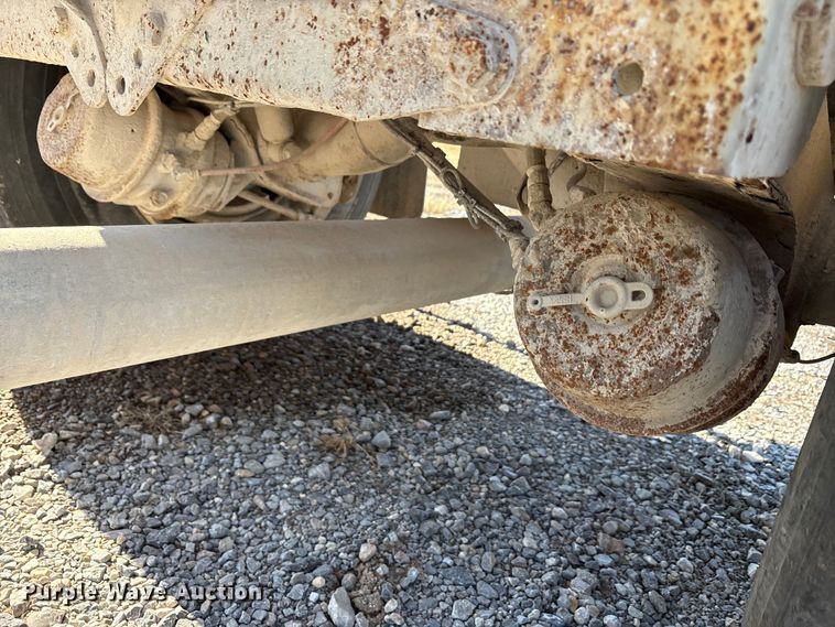 image for item EA7863 2015 Heil Trailer International pneumatic dry bulk trailer