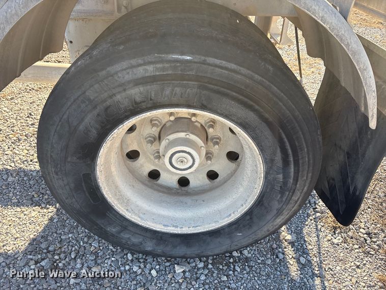 image for item EA7863 2015 Heil Trailer International pneumatic dry bulk trailer