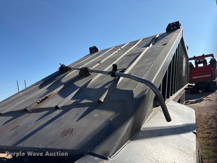 image for item EA7864 2008 Construction Trailer Specialist BDT-40 bottom dump trailer