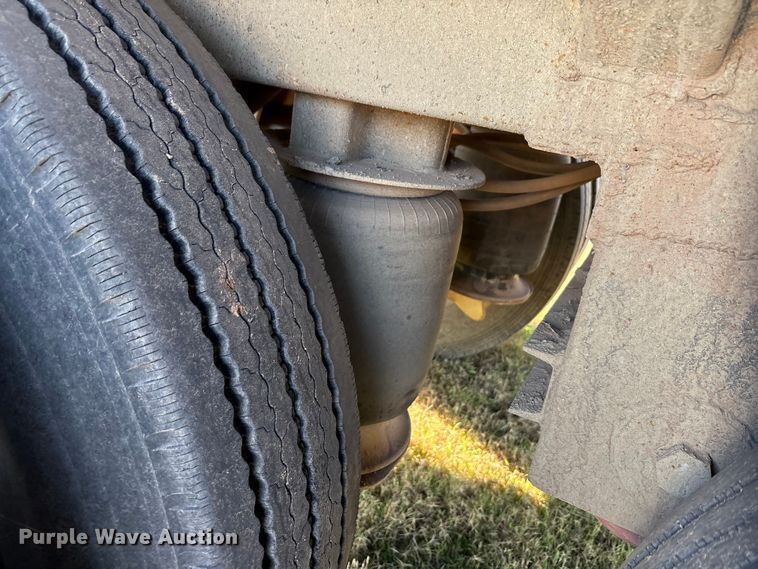 image for item EA7864 2008 Construction Trailer Specialist BDT-40 bottom dump trailer