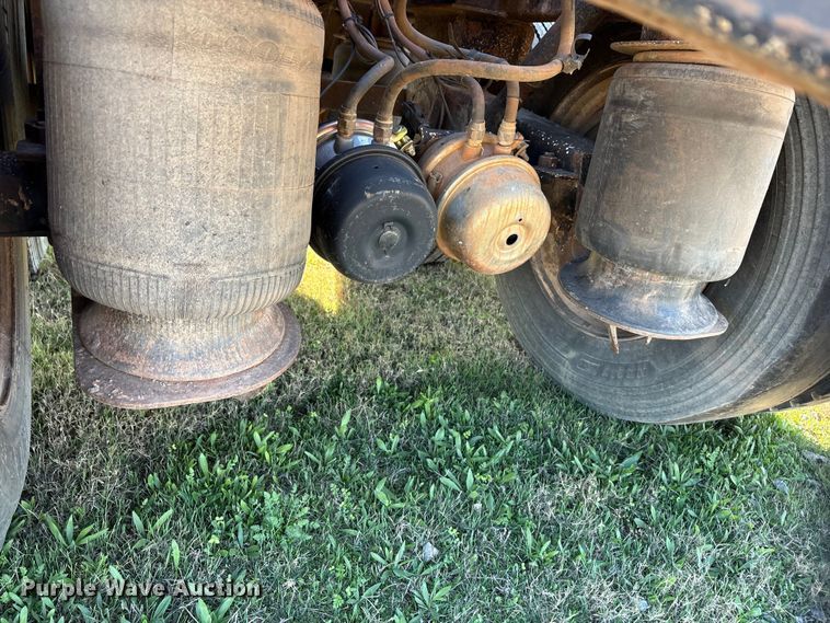 image for item EA7864 2008 Construction Trailer Specialist BDT-40 bottom dump trailer