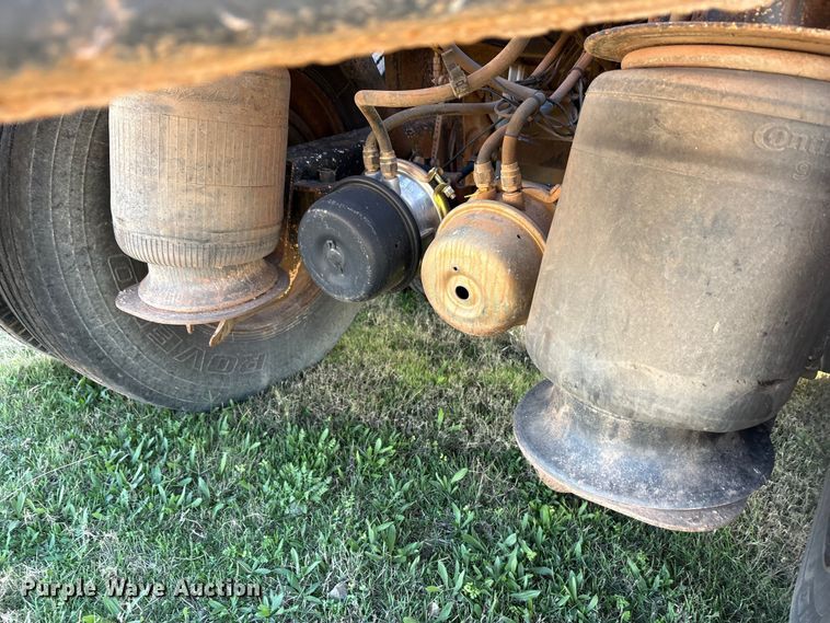 image for item EA7864 2008 Construction Trailer Specialist BDT-40 bottom dump trailer