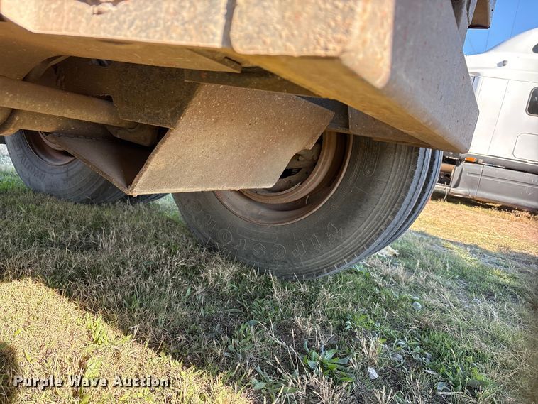 image for item EA7864 2008 Construction Trailer Specialist BDT-40 bottom dump trailer