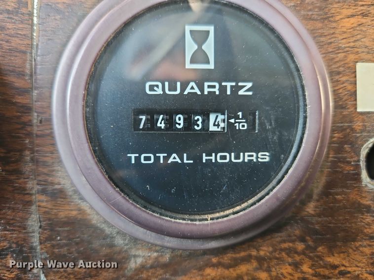 image for item EB8469 1992 Peterbilt 379 semi truck