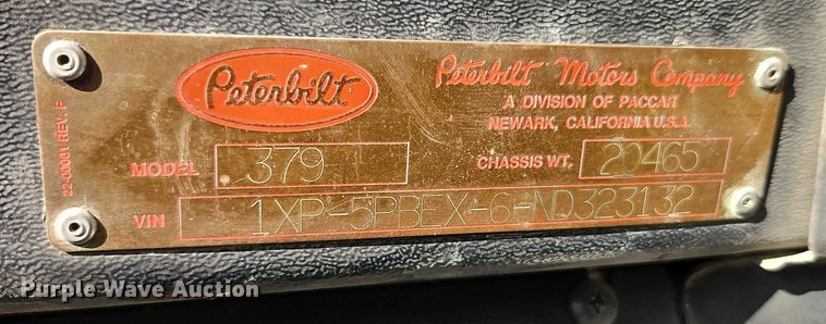 image for item EB8469 1992 Peterbilt 379 semi truck