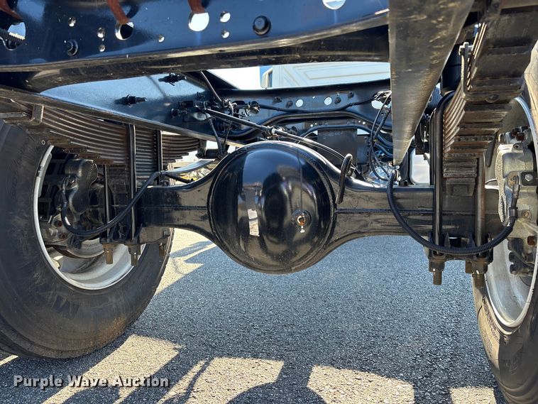 image for item EC3917 2024 International MV607 truck cab and chassis