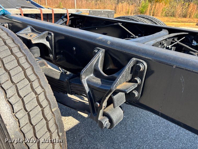 image for item EC3917 2024 International MV607 truck cab and chassis