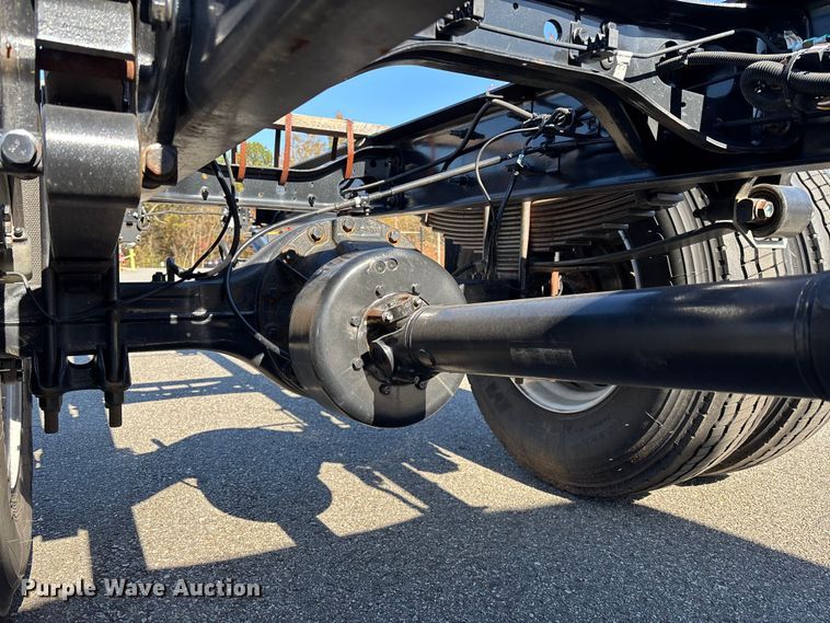 image for item EC3917 2024 International MV607 truck cab and chassis