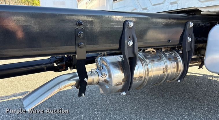 image for item EC3917 2024 International MV607 truck cab and chassis