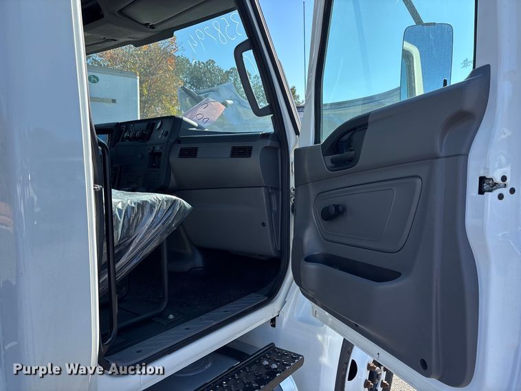 image for item EC3917 2024 International MV607 truck cab and chassis