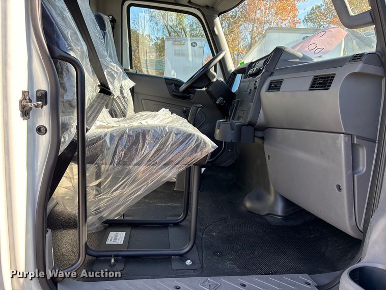 image for item EC3917 2024 International MV607 truck cab and chassis