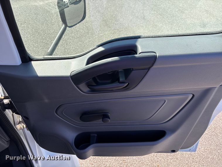 image for item EC3917 2024 International MV607 truck cab and chassis