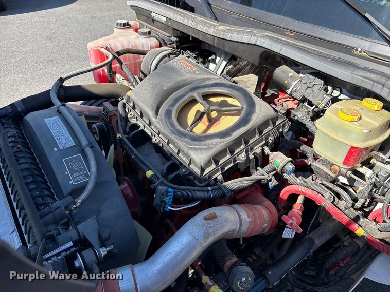 image for item EC3917 2024 International MV607 truck cab and chassis