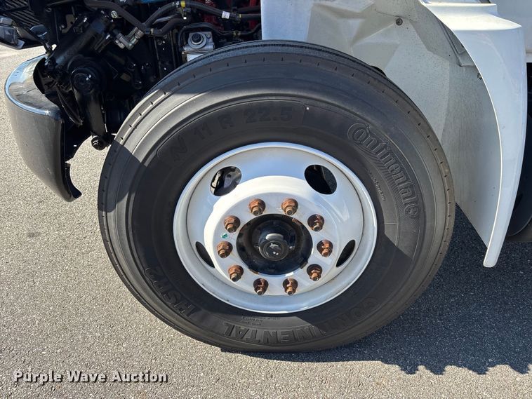 image for item EC3917 2024 International MV607 truck cab and chassis