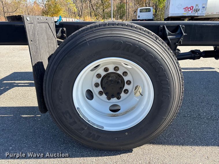 image for item EC3917 2024 International MV607 truck cab and chassis