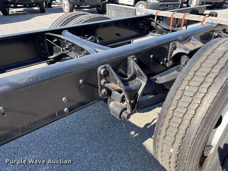 image for item EC3918 2024 International MV607 truck cab and chassis