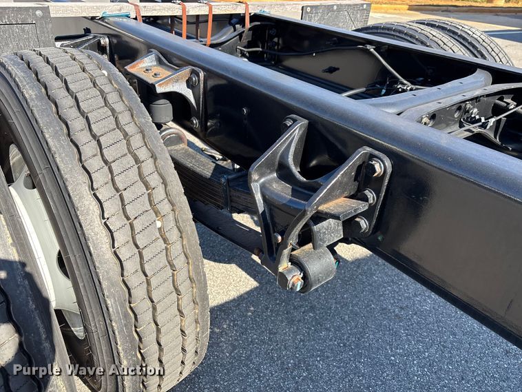 image for item EC3918 2024 International MV607 truck cab and chassis