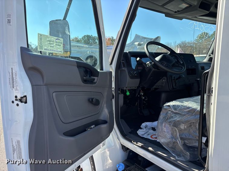 image for item EC3918 2024 International MV607 truck cab and chassis