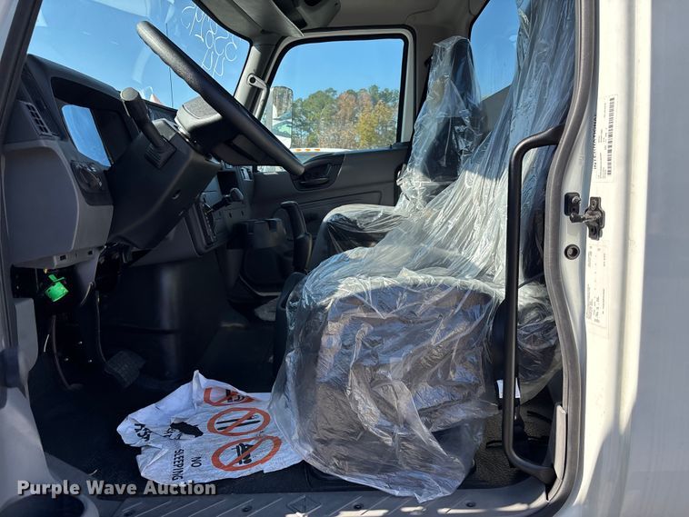 image for item EC3918 2024 International MV607 truck cab and chassis