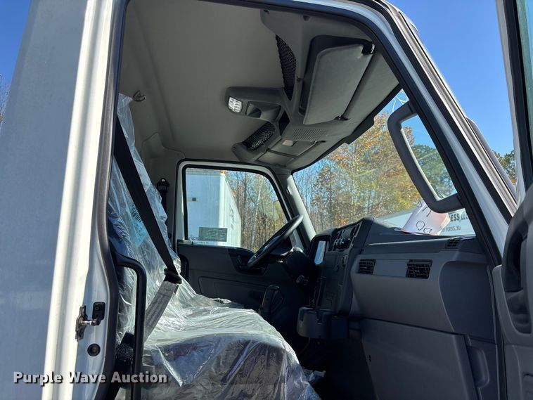 image for item EC3918 2024 International MV607 truck cab and chassis